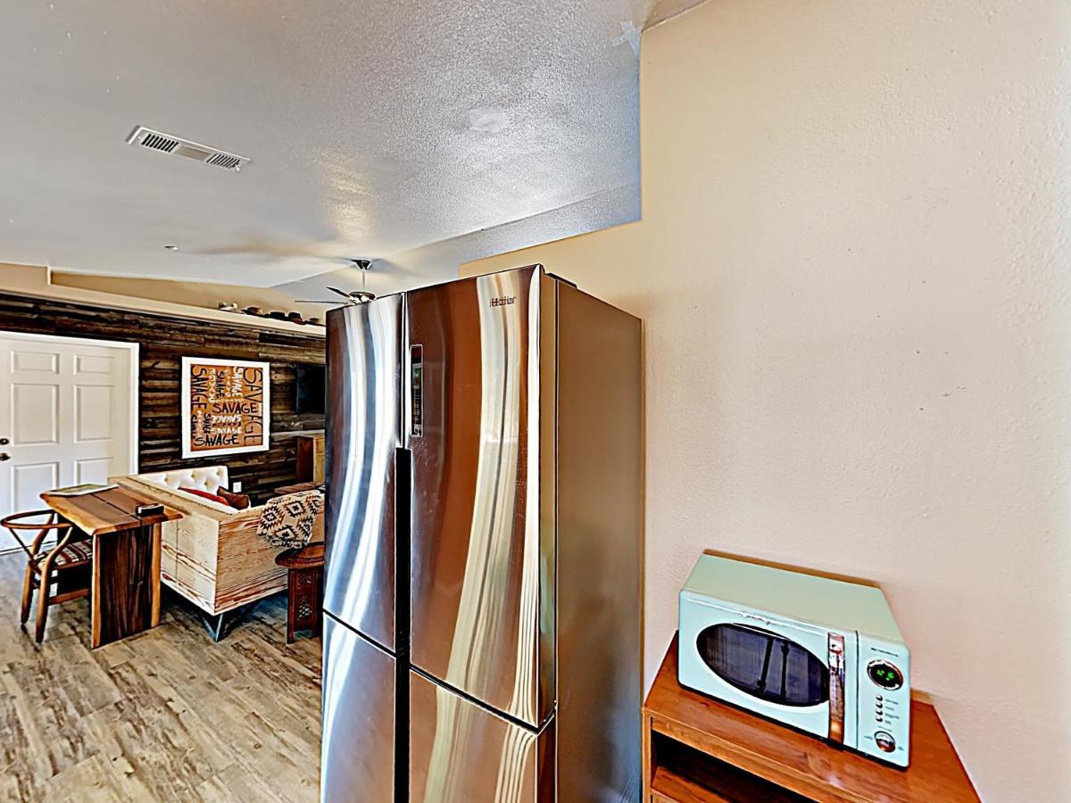 Rawhide Ranch - Walk To Pappy And Harriet'S With Hot Tub! Home Yucca Valley Exterior photo